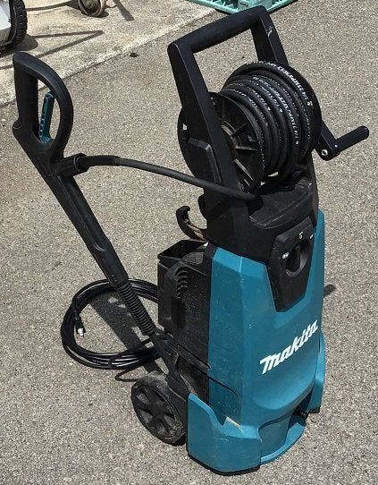 中古 マキタ 高圧洗浄機 MHW0820 makita 電動洗浄機 洗車 床・壁洗浄 ホースリール付き