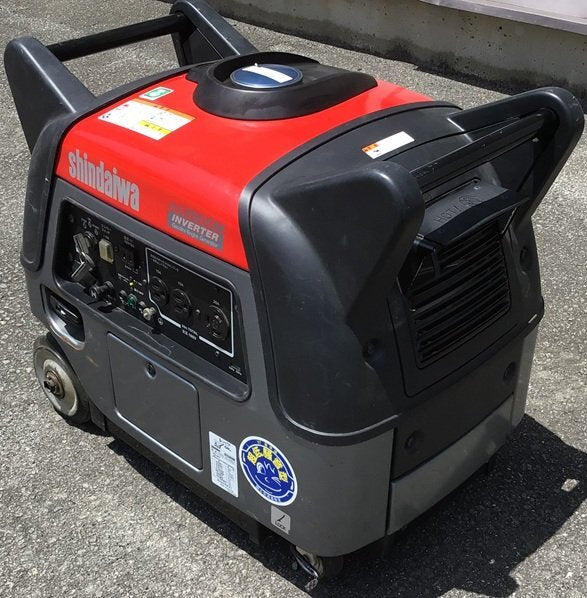 新ダイワ iEG2800M 中古品 防音型 エンジン 発電機 2.8kVA やまびこ 現場発電機 非常用