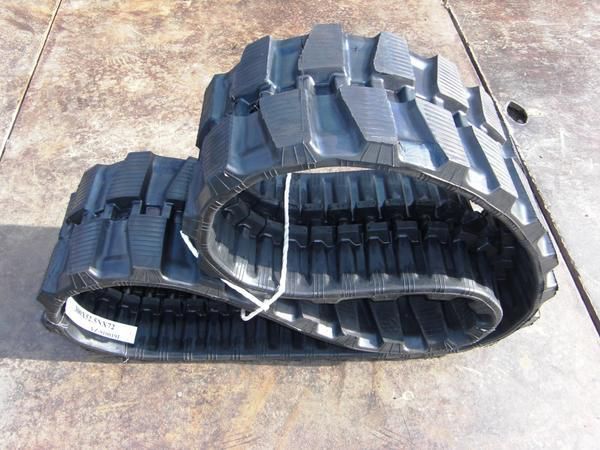 ゴムクローラー 300×52.5×76 建設機械 ユンボ 重機 ゴムシュー ショベル キャタピラ